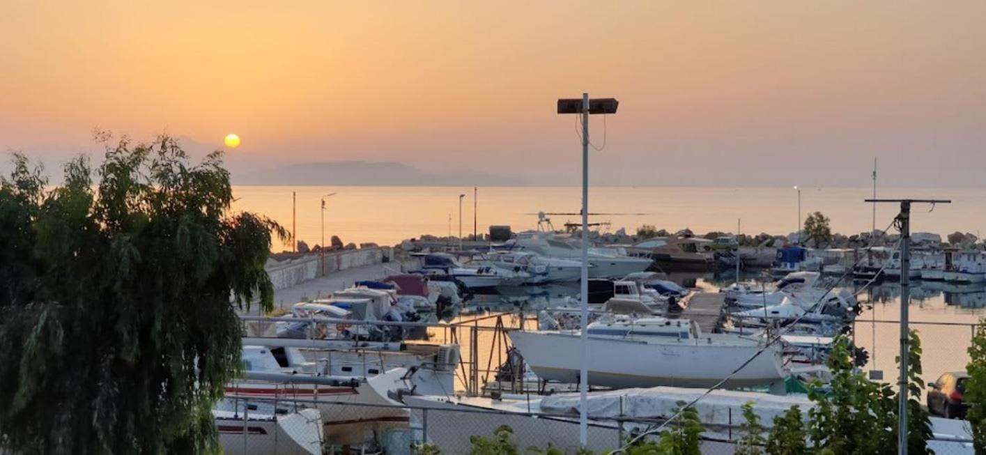 Beachfront Artemida Retreat - Peony Seabreeze Gem Εξωτερικό φωτογραφία